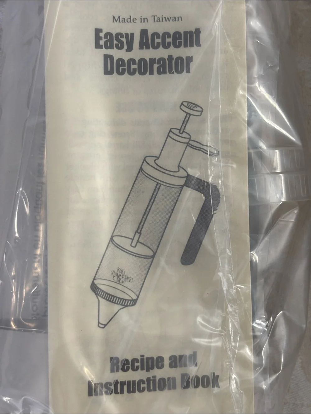 The Pampered Chef Easy Accent Decorator # 1775 Open Box, Unused, Very Clean
